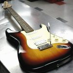 GUIT ELECTRIQUE / MARRON