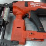 OUTIL ELECTRIQUE A DETAILLER / ROUGE