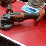 GRINDER (MELEUSE A MAIN) / ORANGE