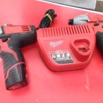 PERCEUSE (PERCUSSION, COLONE, ETC) / ROUGE