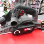 OUTIL ELECTRIQUE A DETAILLER / NOIR