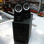 HAUT PARLEUR (COLONNE DE SON)  / NOIR