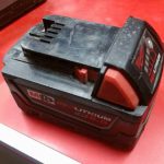 BATTERIE D'OUTIL SANS FILS / ROUGE