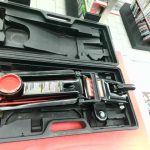 CRIC POUR AUTO (JACK) / NOIR