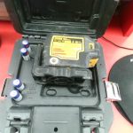 NIVEAU LASER / JAUNE