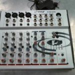 CONSOLE DE MIXAGE (MIXER) / GRIS