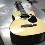 GUITARE ACOUST / BEIGE