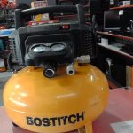 COMPRESSEUR A AIR / ORANGE