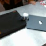 ORDINATEUR PORTABLE (LAPTOP)/GHZ:15.3/RAM:8GO/DD:250GO/ECRAN:13.6 POUCES/COULEUR:NOIR