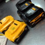 BATTERIE D'OUTIL SANS FILS / JAUNE