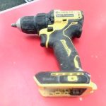 PERCEUSE (PERCUSSION, COLONE, ETC) / JAUNE