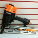 CLOUEUSE PNEUMATIQUE (GUN A CLOU) / NOIR