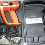 OUTIL ELECTRIQUE A DETAILLER / ROUGE