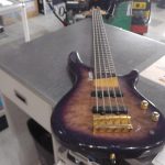 BASS ELECTRIQUE / VIOLET