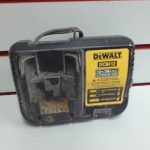 CHARGEUR DE BATTERIE SANS FILS / JAUNE