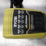 CHARGEUR DE BATT SANS FIL / VERT