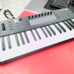 CLAVIER ELECTRONIQUE / GRIS