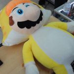 FIGURINE DE JEU / JAUNE