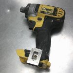 PERCEUSE (PERCUSSION, COLONE, ETC) / JAUNE