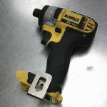PERCEUSE (PERCUSSION, COLONE, ETC) / JAUNE