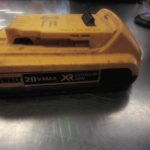 BATTERIE D'OUTIL SANS FILS / JAUNE