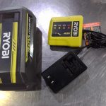 BATTERIE D'OUTIL SANS FILS / GRIS