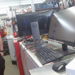 MONITEUR D'ORDINATEUR  (6)