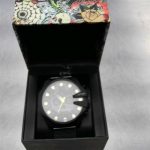 MONTRE / NOIR