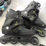 PATIN A ROUES ALIGNEES / NOIR