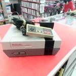 CONSOLE NES 8BIT / GRIS