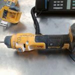 OUTIL ELECTRIQUE A DETAILLER / NOIR