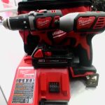 PERCEUSE, IMPACT, CHARGEUR, BATTERIE / ROUGE