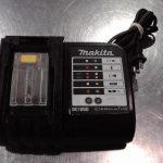 CHARGEUR DE BATTERIE SANS FILS / VERT