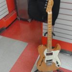 GUITARE ELECTRIQUE / BOIS NATUREL