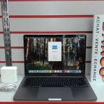 ORDINATEUR PORTABLE (LAPTOP)/GHZ:M1/RAM:8 GO/DD:256GB SSD/ECRAN:13 POUCES/COULEUR:GRIS
