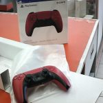 MANETTE PLAYSTATION 5 / ROUGE