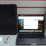 ORDINATEUR PORTABLE (LAPTOP)/GHZ:M1/RAM:8GB/DD:256GB/ECRAN:13PO/COULEUR:GRIS