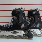 PATIN A ROUES ALIGNEES / NOIR