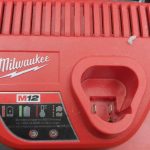CHARGEUR DE BATTERIE SANS FILS / ROUGE