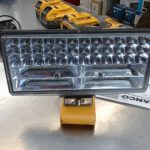 OUTIL ELECTRIQUE A DETAILLER / JAUNE