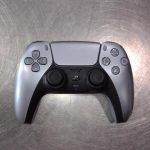 MANETTE PLAYSTATION 5 / GRIS