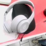 ECOUTEUR / GRIS