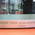 RECEPTEUR AUDIO AM/FM (TUNER) / GRIS