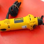 OUTIL ELECTRIQUE A DETAILLER / JAUNE
