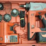 OUTIL ELECTRIQUE A DETAILLER / ROUGE