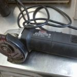 GRINDER (MELEUSE A MAIN) / NOIR