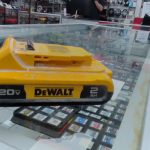 BATTERIE D'OUTIL SANS FILS / JAUNE