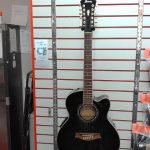 GUITARE ACOUSTIQUE / VERT