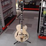 GUITARE ELECTRIQUE / BLANC